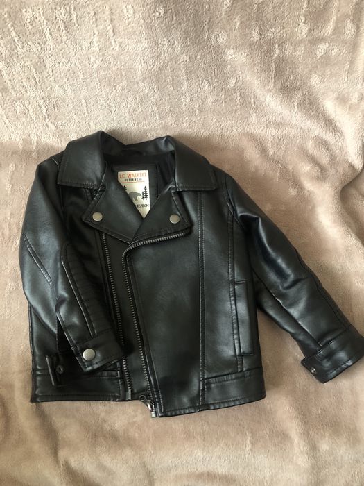 Щкіряна курточка на хлопчика 2-3 роки