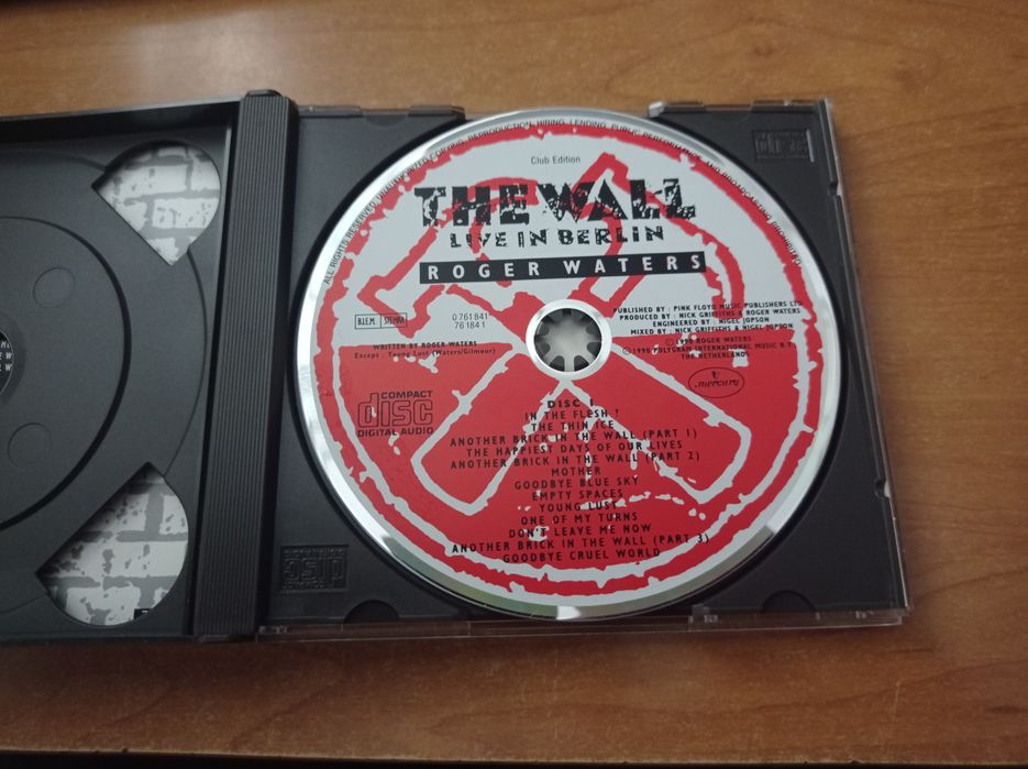 Roger Waters - The Wall - Live in Berlin