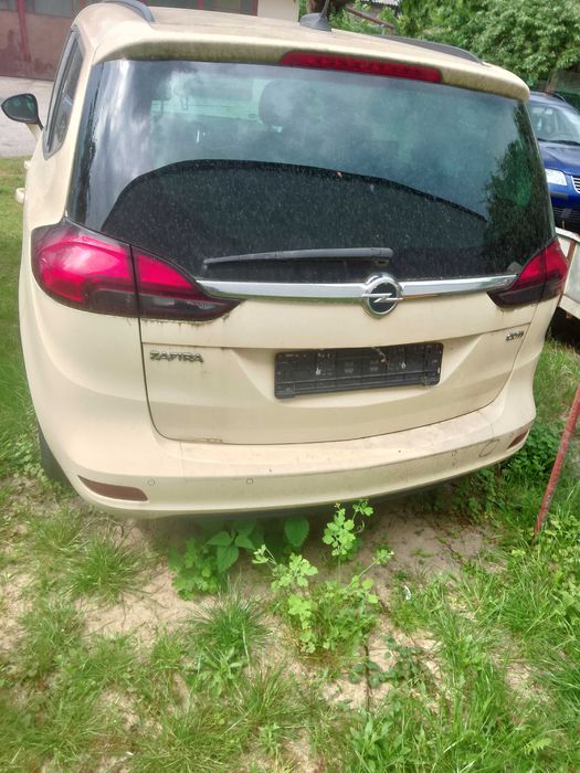Opel Zafira 2018 rok 1.6d