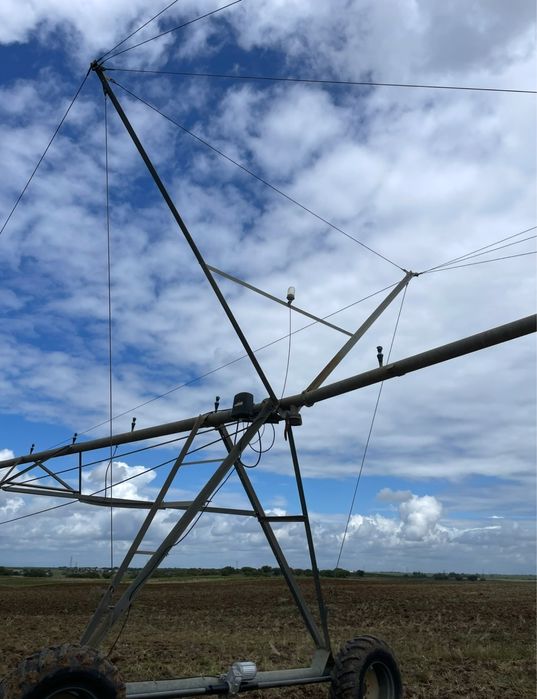 2 Pivots de rega (24ha & 26ha)
