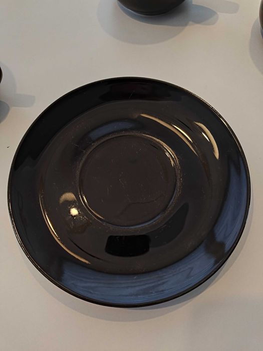 Czarne filiżanki ze spodkiem - prod. Mińsk Mazowiecki