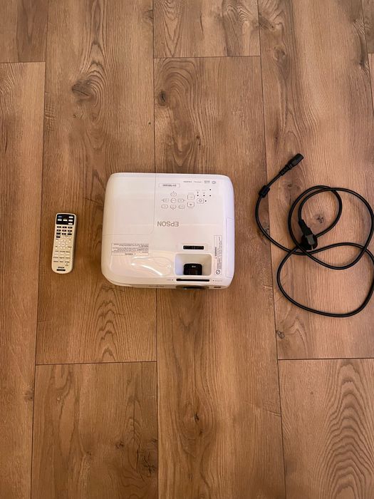 Rzutnik EPSON EH-TW5300