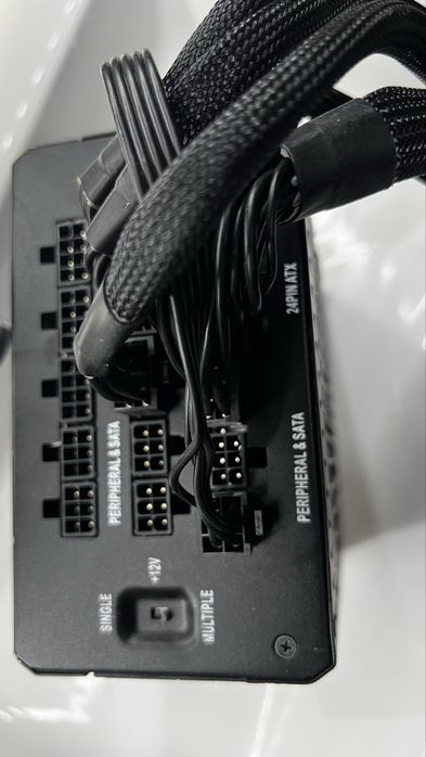 fonte de alimentação Corsair HX1000 (80 Plus Platinum, Totalmente Modular)