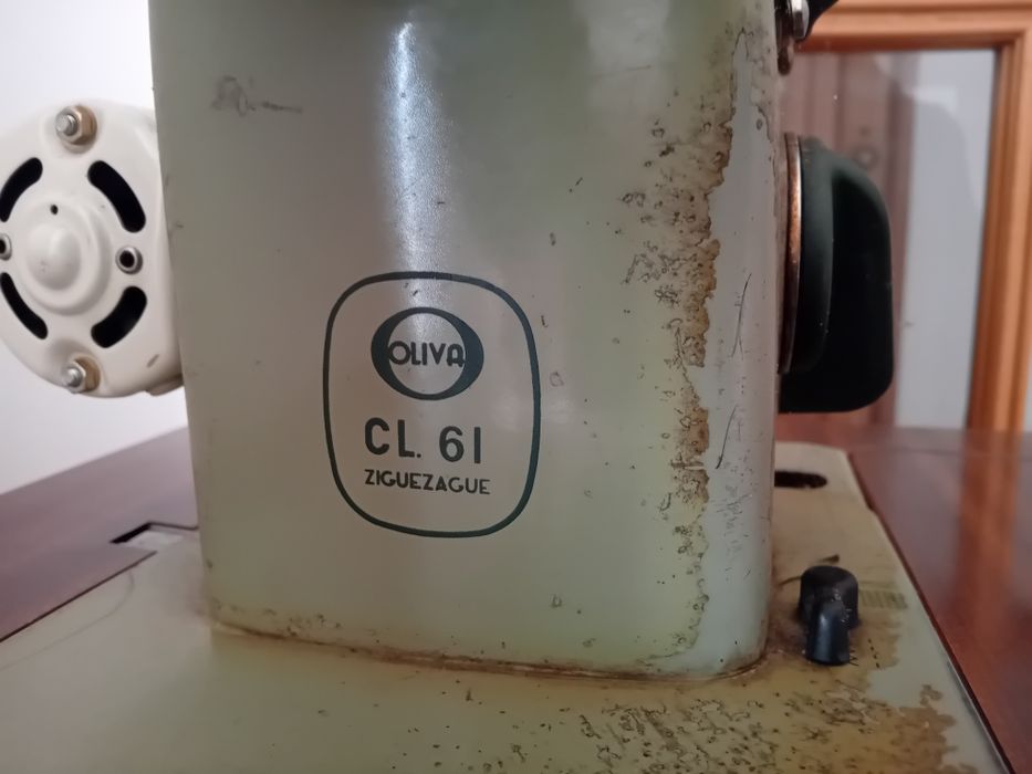 Máquina Costura Oliva CL61