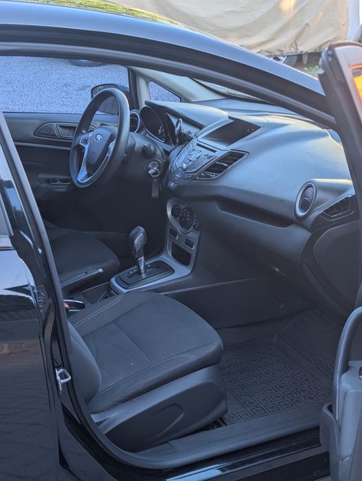 Ford Fiesta 2018 VIN 3FADP4BJ0JM108228 фото оголошення 12 з 20