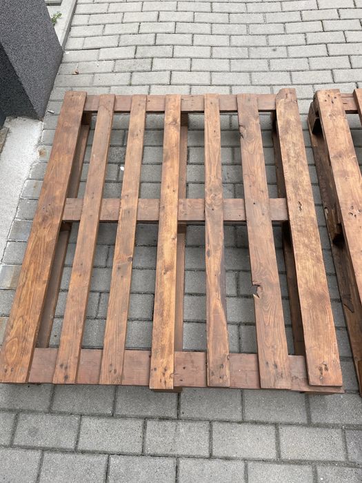 Palety europalety do ogrodu na balkon