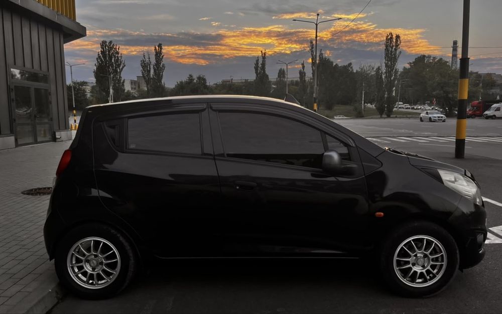 Chevrolet Spark 2013 рік