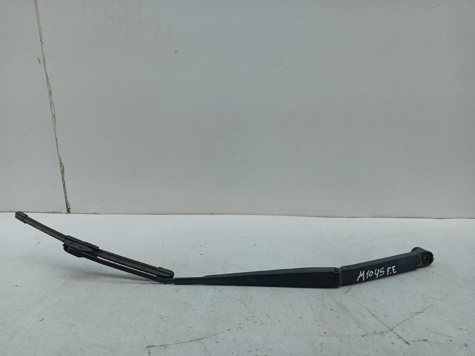 Haste / braço de escova limpa vidros frente esquerda NISSAN Leaf EV (Z