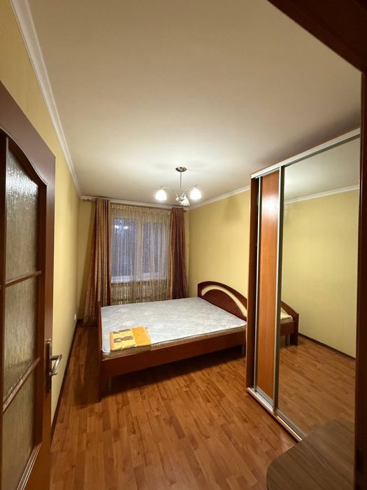 Продається 2 кімнатна квартира нс 7-Зарічному