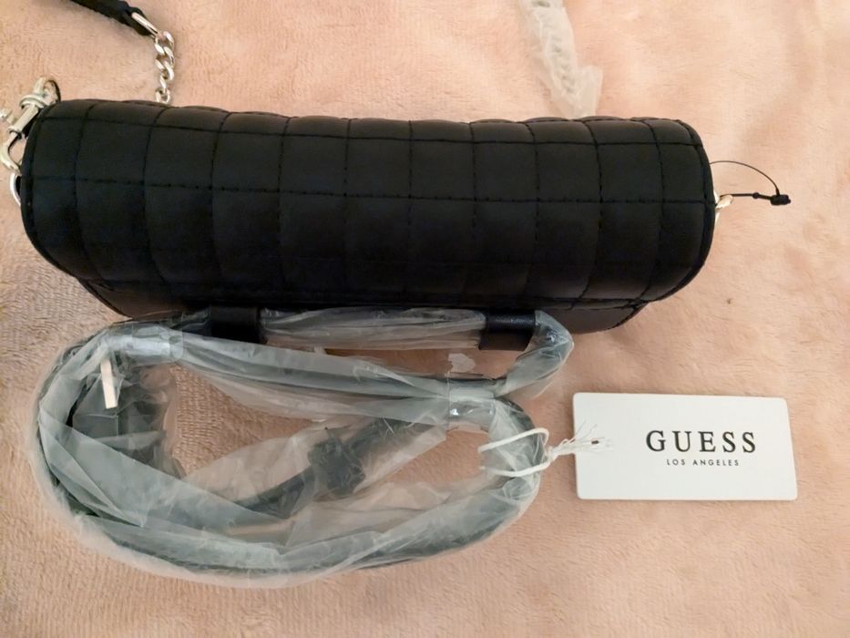 Torebka nerka firmy Guess orginalna