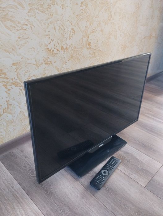 Телевізор Phillips 32 діагональ