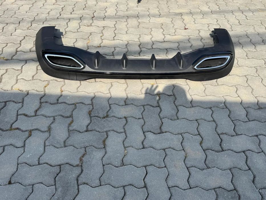 Para choques Traseiro + Difusor Ponteira escape CLA AMG 2019