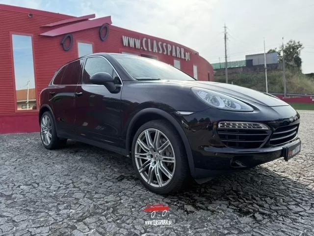 Porsche Cayenne Platinum Edition
