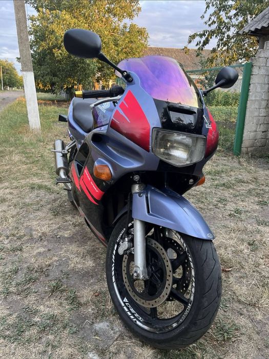 Honda CBR 600 f2
