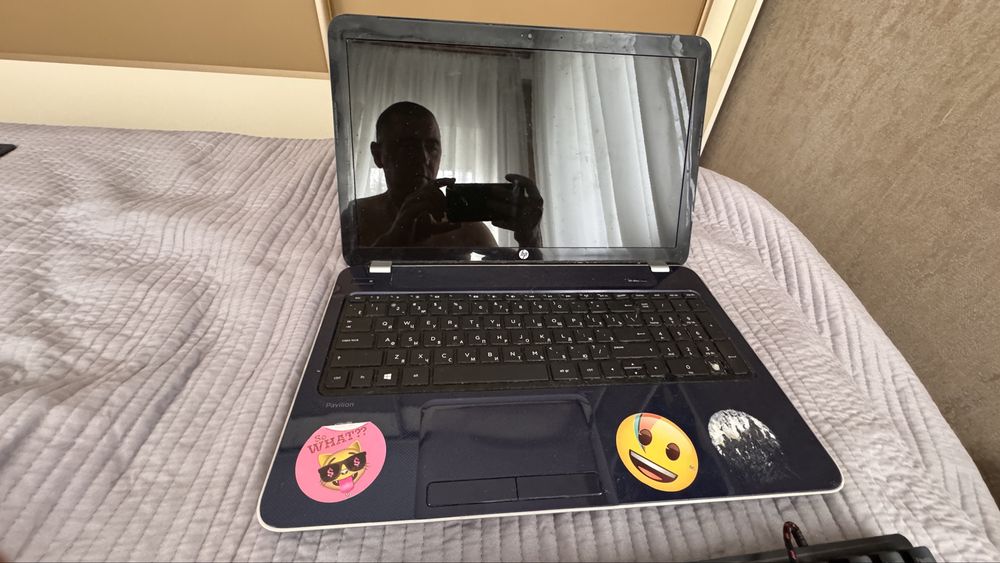 Ноутбук hp на запчастини