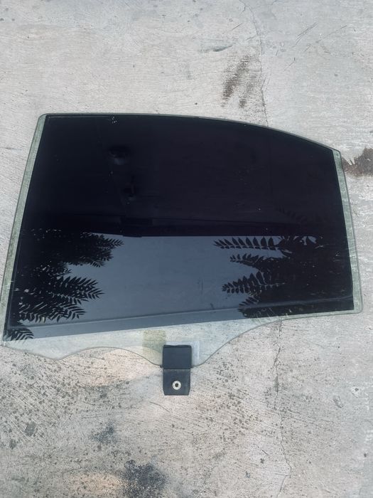 Скло на Mercedes W220