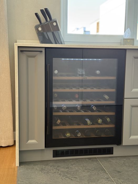 Продаж сучасного котеджу Зубра