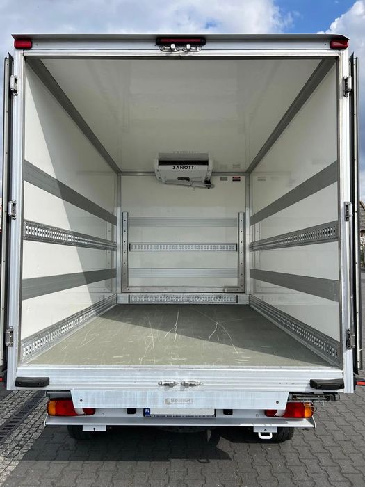 Fiat Ducato Kontener Chłodnia/Izoterma + Webasto Rejestracja PL  NR.225 KURNIK Fotel Amortyzowany Radio Dotyk, Zawieszenie Pneumatyczne