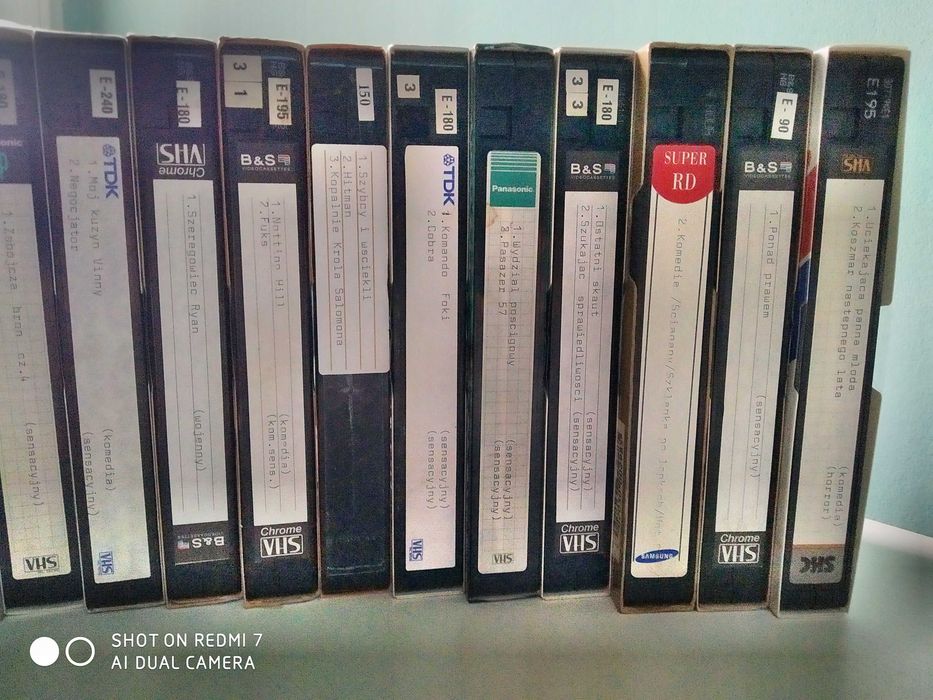 Kolekcja filmów na kasetach VHS