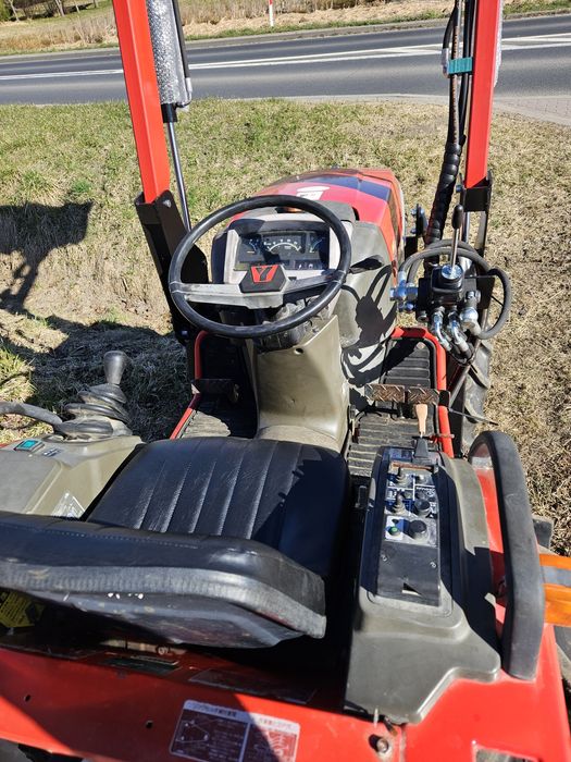 Mini traktorek Yanmar AF17