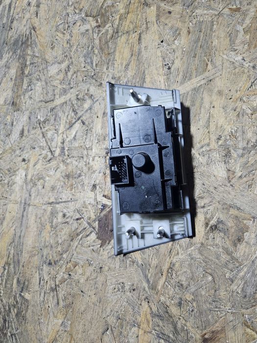 Włącznik świateł Bmw e90 e91 e92 przełącznik Lift e87 e81 e82