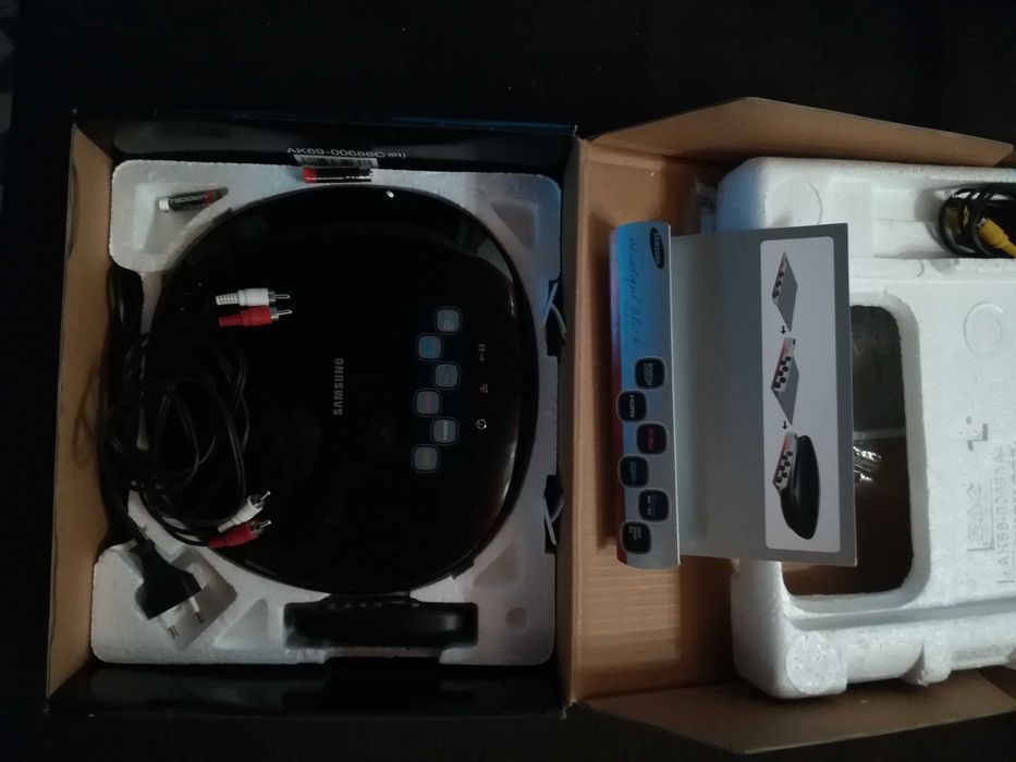 Leitor DVD Samsung DVD-H1080R NOVO - NOVO