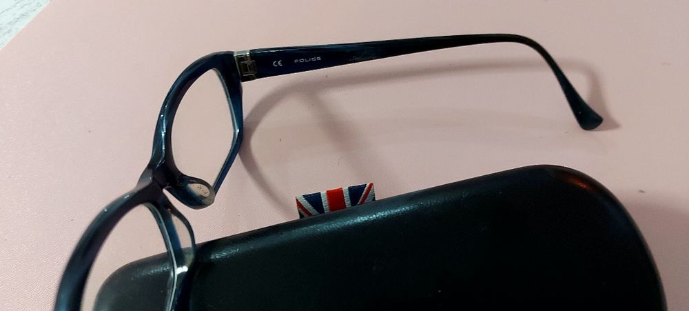 Sprzedam oprawki POLICE