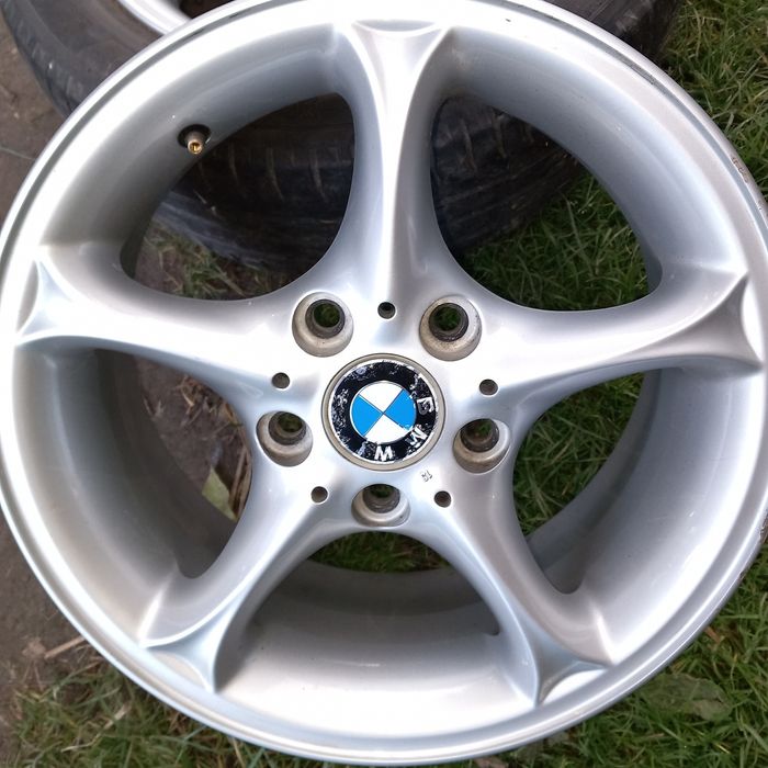 Sprzedam alusy komplet 4 sztuk 16