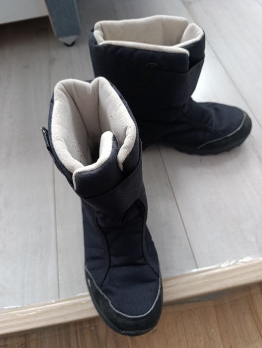 Śniegowce Decathlon czarne długość wkładki 24 cm.