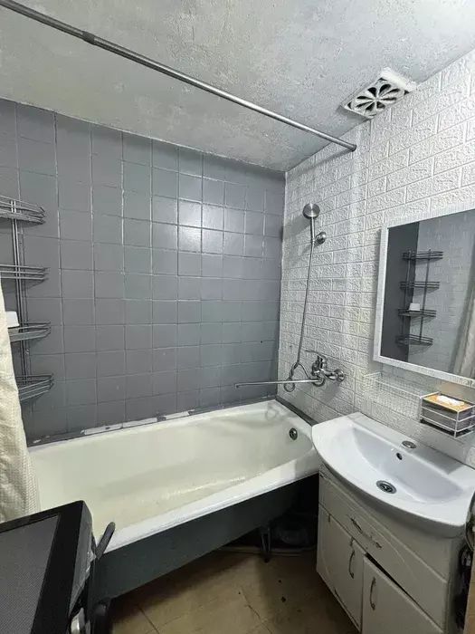 ПРОДАЄТЬСЯ 3-х кімнатна квартира, вул. Кропивницького