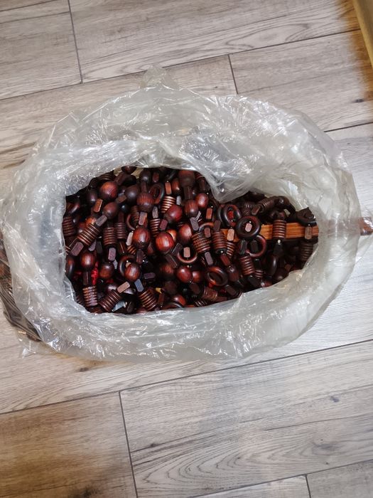 Sprzedam koraliki zwisające do drzwi zedrewniane wymiary 90/200