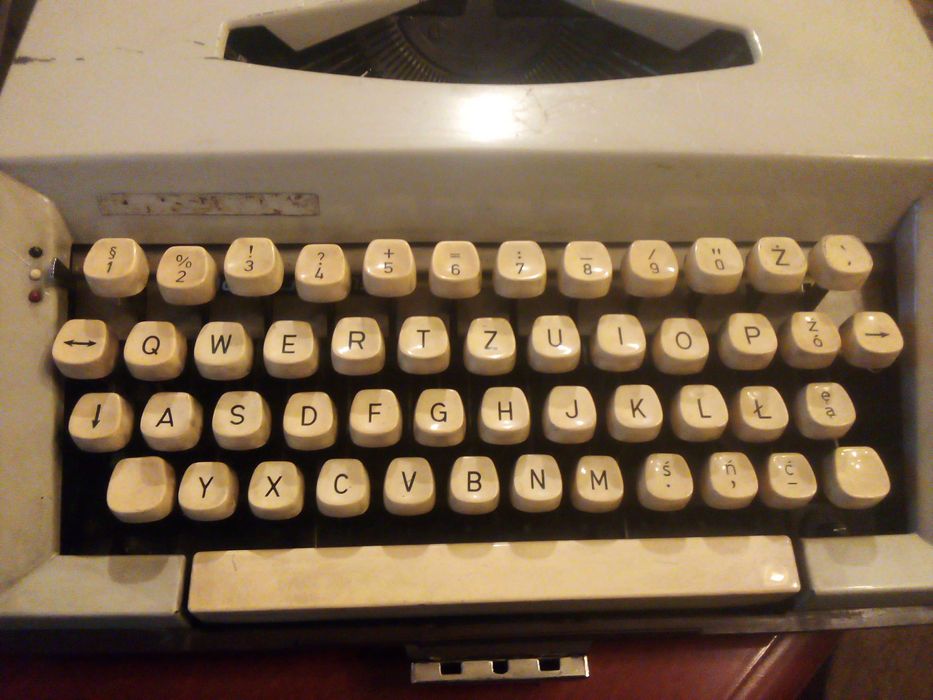 maszyna do pisania Maryca 13