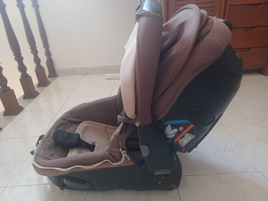 Ovo e alcofa Jané (2em 1) bege em otimo estado