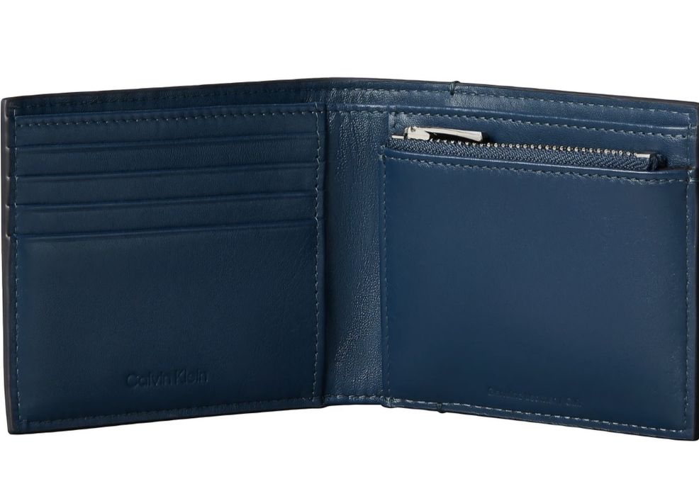 Piekny portfel Calvin Klein
