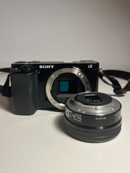 Sony A6100 + E PZ 16-50mm f/3.5-5.6 OSS II