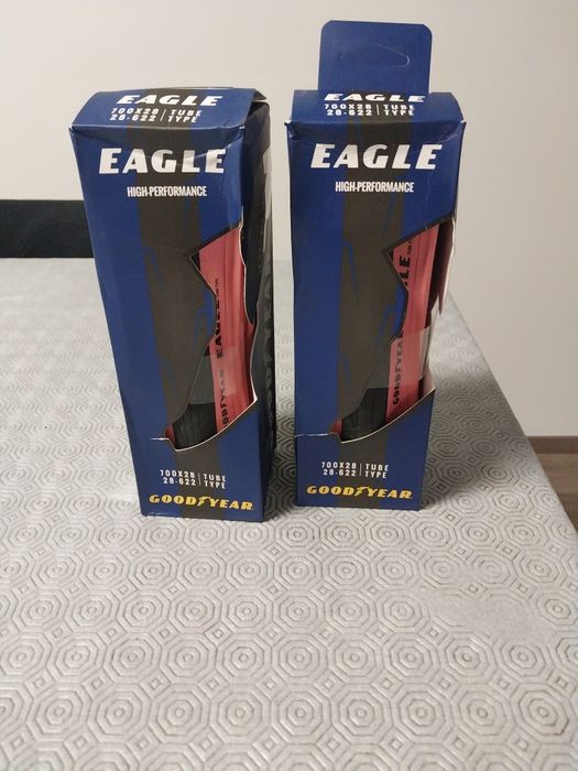 Pneus goodyear eagle rosa tube type