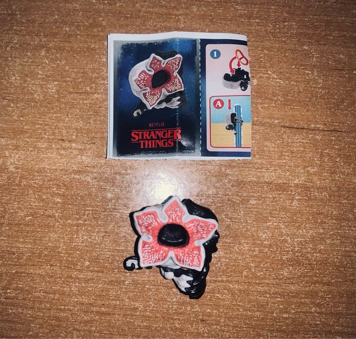 Фігурки осд:Еріка, Демогорон, кіндер джой, дивні дива, фанко поп.