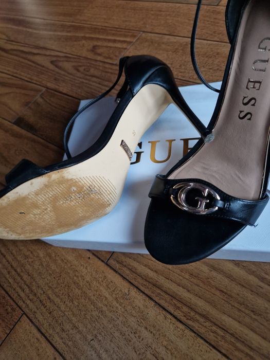 Sandały Guess 39