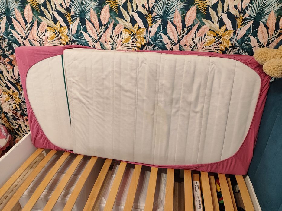 Sprzedam łóżko rosnące IKEA SLÄKT 80x200.