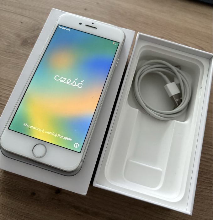 Iphone 8 Silver 64GB Oława • OLX.pl