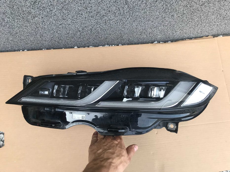 Lampa Reflektor Jaguar XF X260 F-PACE X761 High Pixel Technology lewy