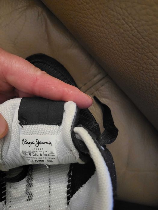 Pepe Jeans buty sportowe R.39
