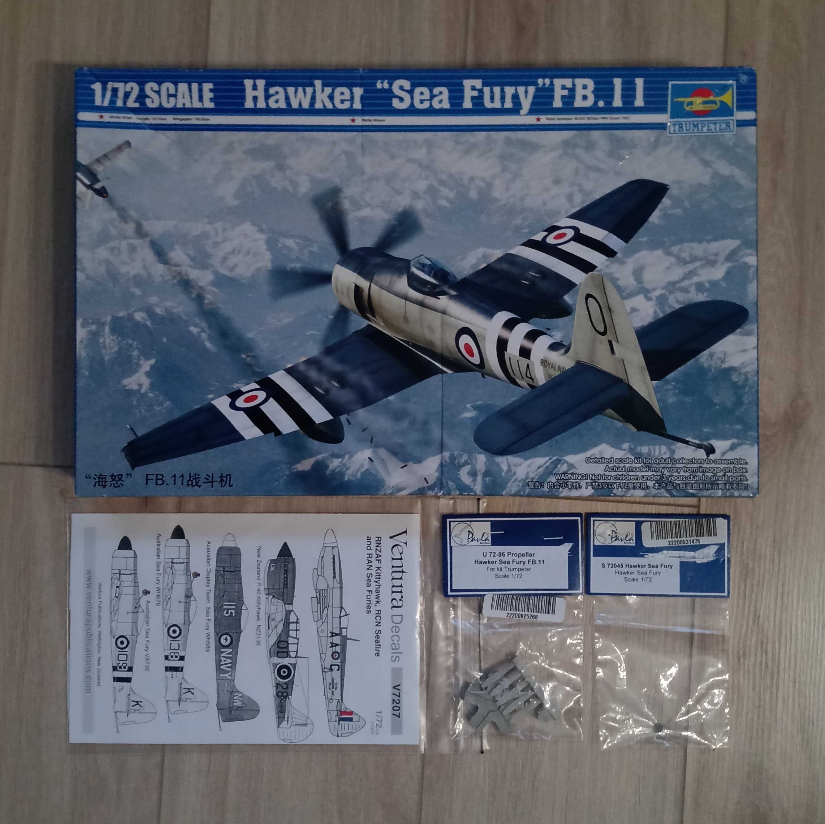 Model HAWKER SEA FURY Trumpeter 1/72 + DODATKI