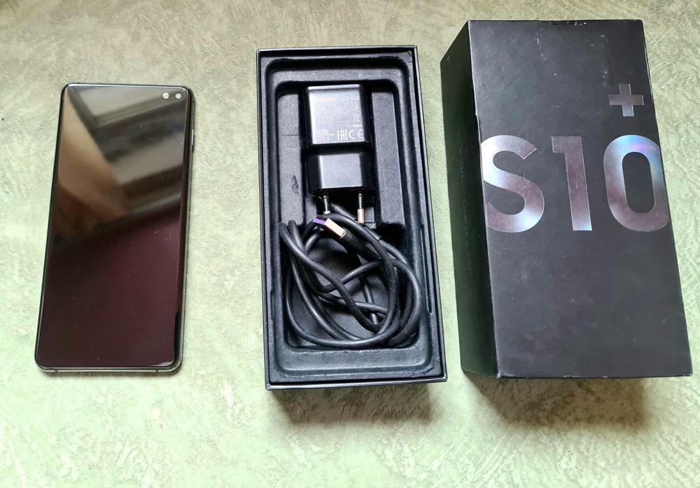 Продам Samsung s10+