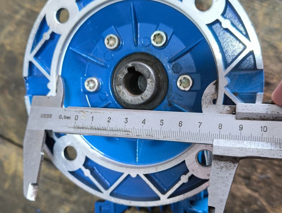 Редуктор nmrv-040. Передатка 1:50. Мотор редуктор.