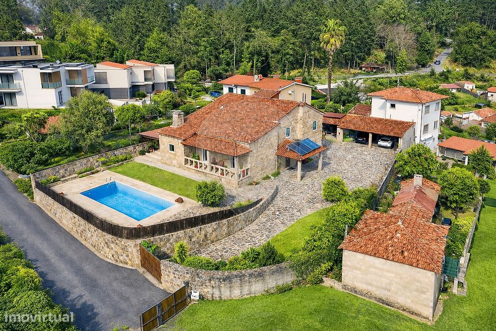 Moradia T4 para venda