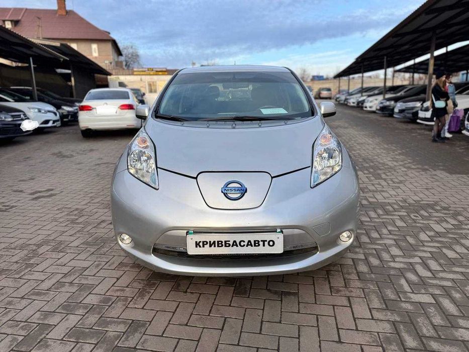 Nissan Leaf 2016p.