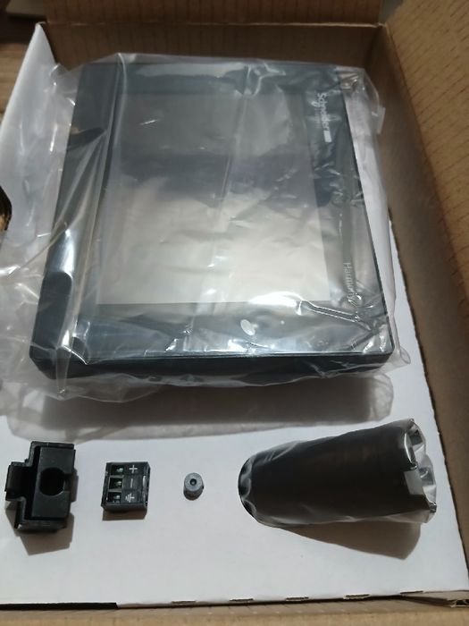 Панель оператора Schneider Electric HMISTU855=hmis85+HMIS5T