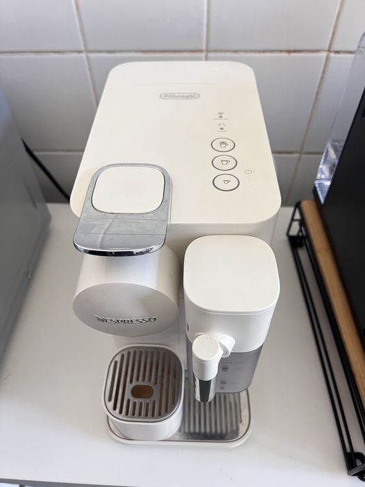 Nespresso Gran Latissima by DeLonghi