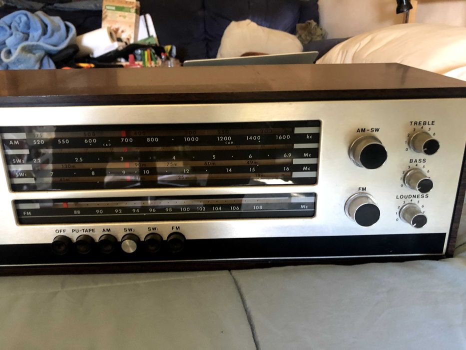 Rádio antigo Telefunken gavotte 5691